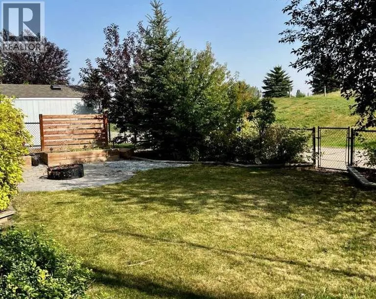 1233 Hillcrest Manor Estates