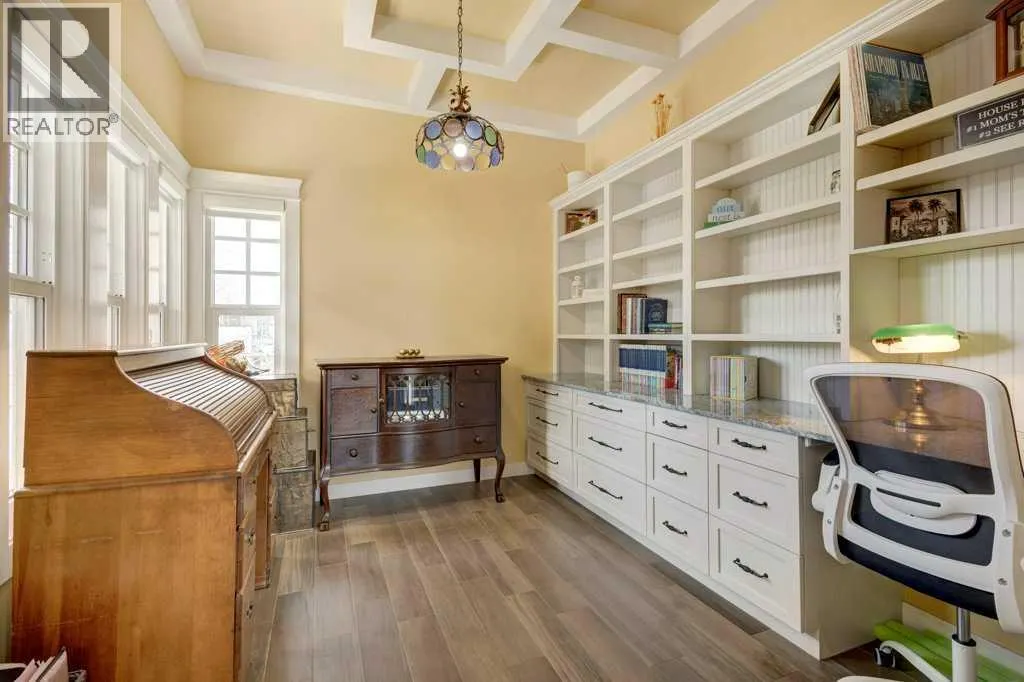 1233 Hillcrest Manor Estates