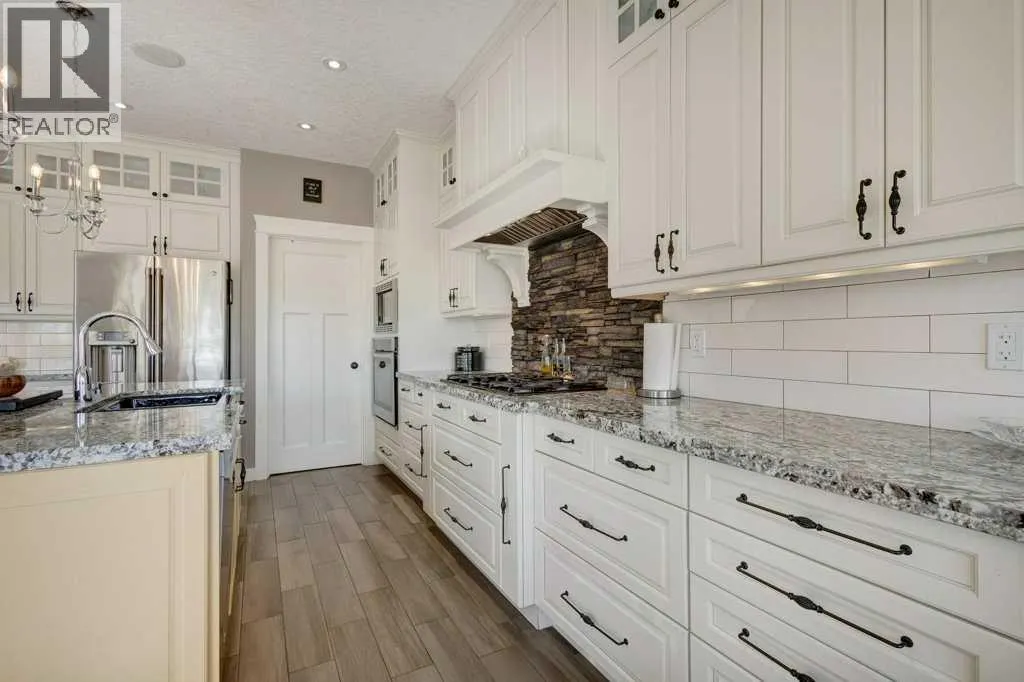 1233 Hillcrest Manor Estates