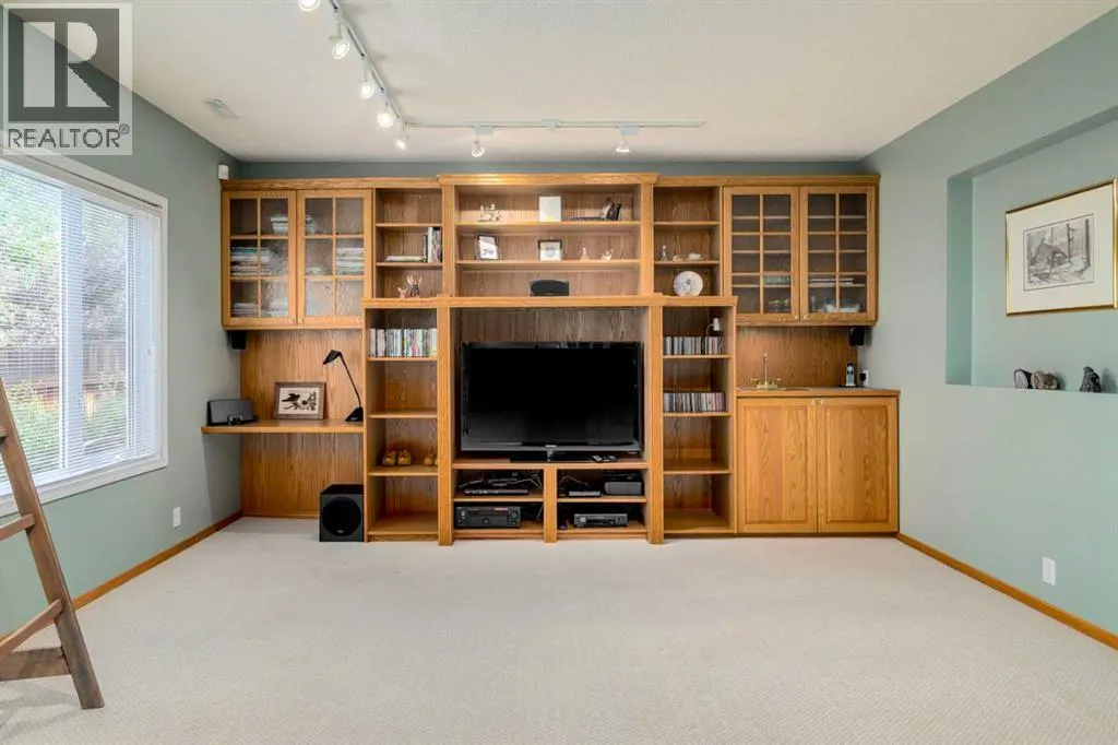 537 Sierra Madre Court SW