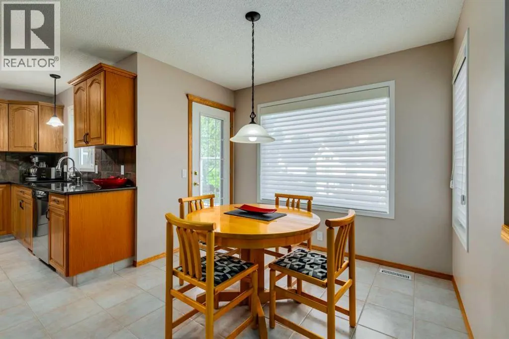 537 Sierra Madre Court SW