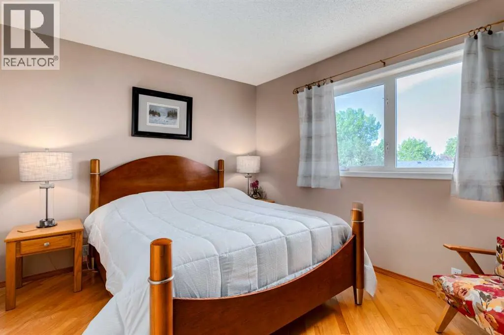 537 Sierra Madre Court SW