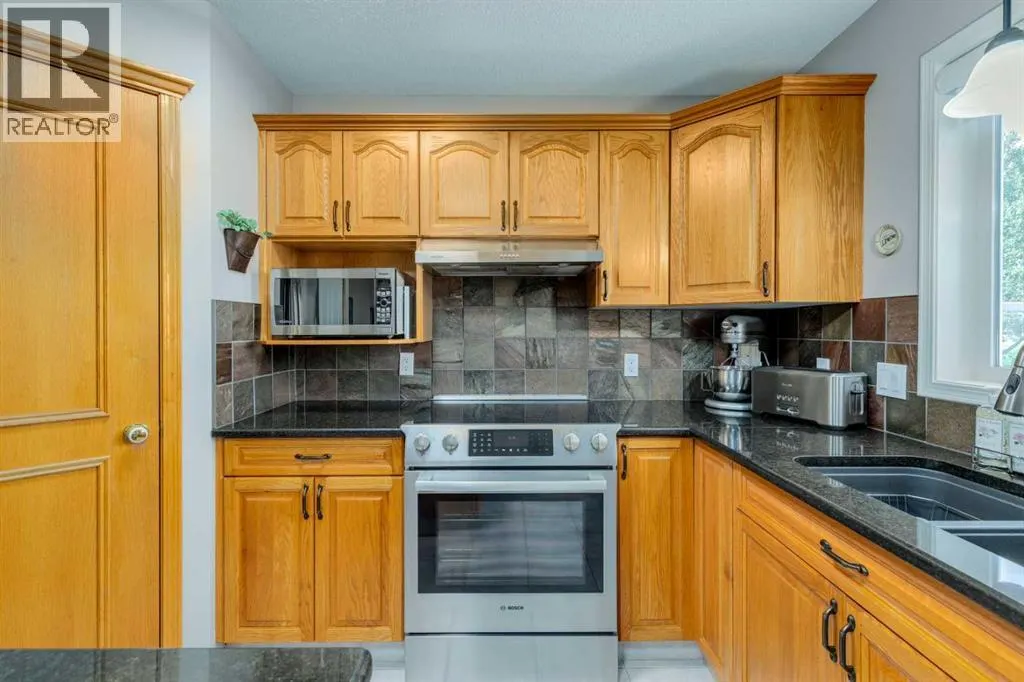 537 Sierra Madre Court SW