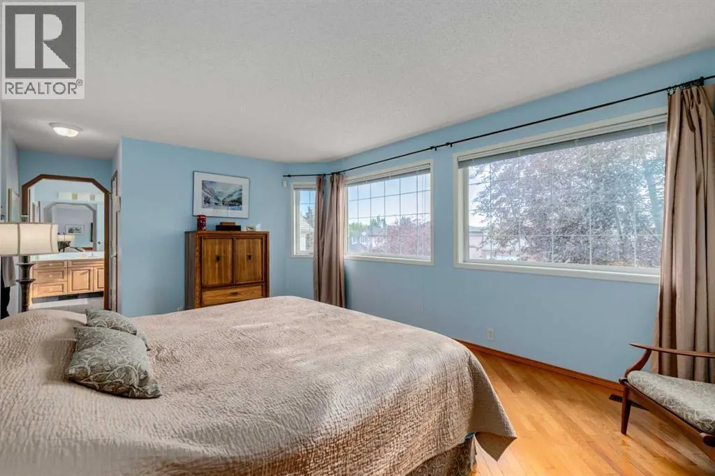537 Sierra Madre Court SW