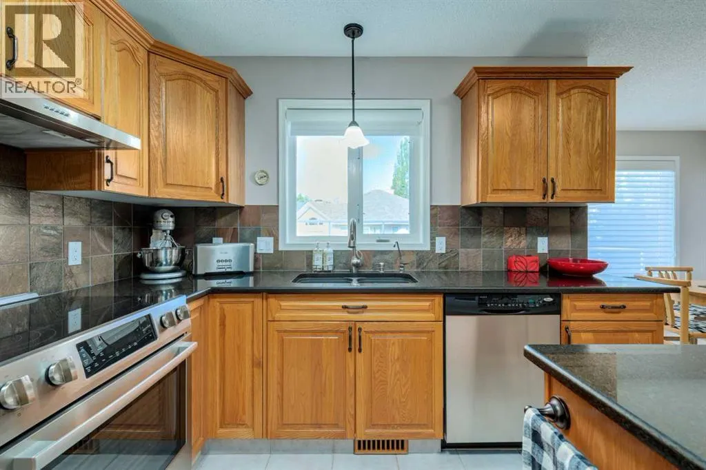 537 Sierra Madre Court SW