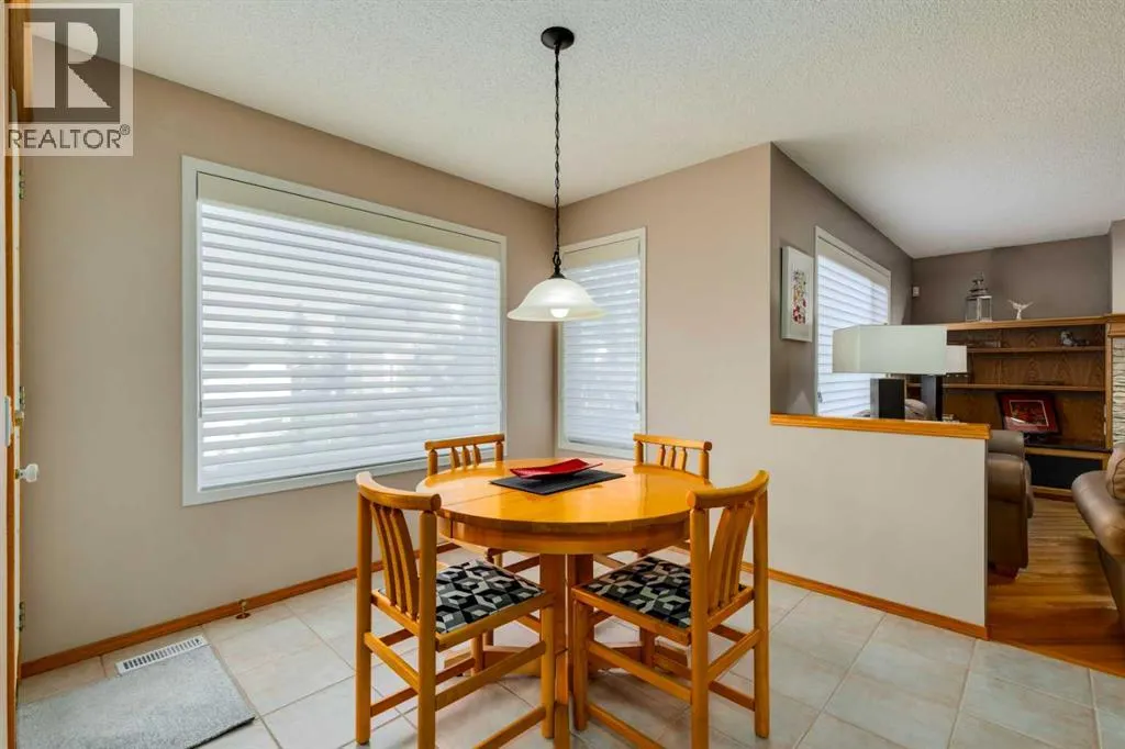 537 Sierra Madre Court SW