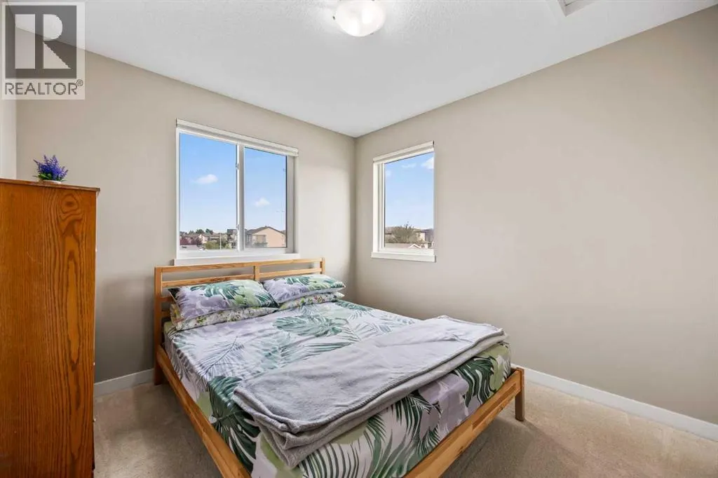 180 Walden Gate SE