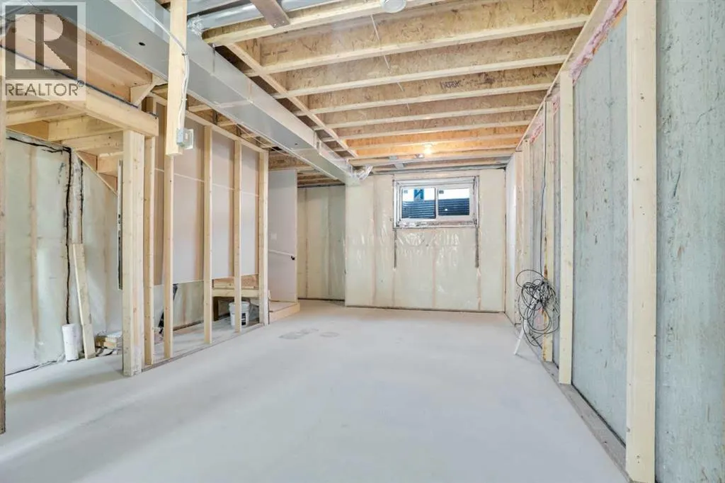 21 Cornerbrook Lane NE