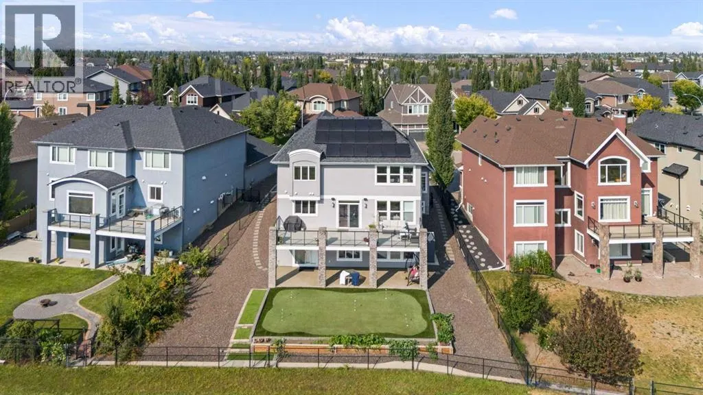 92 Cranarch Heights SE