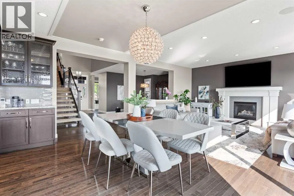 92 Cranarch Heights SE