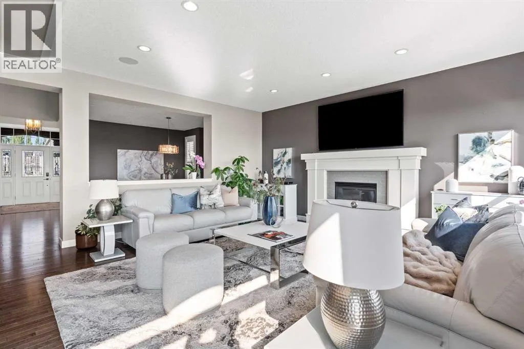 92 Cranarch Heights SE