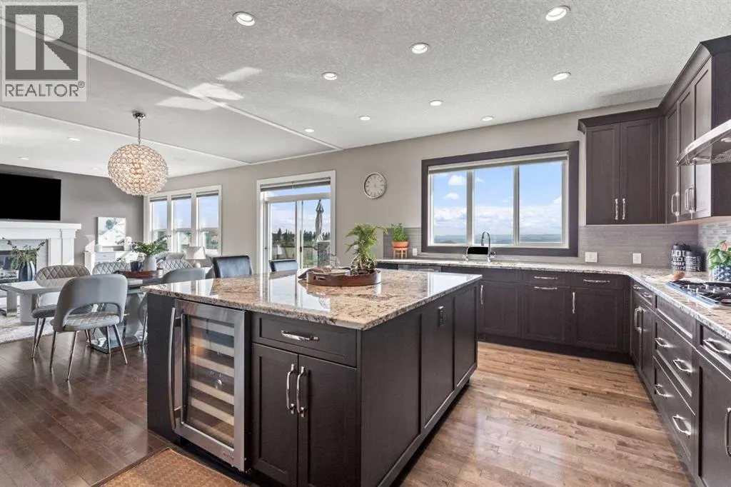 92 Cranarch Heights SE