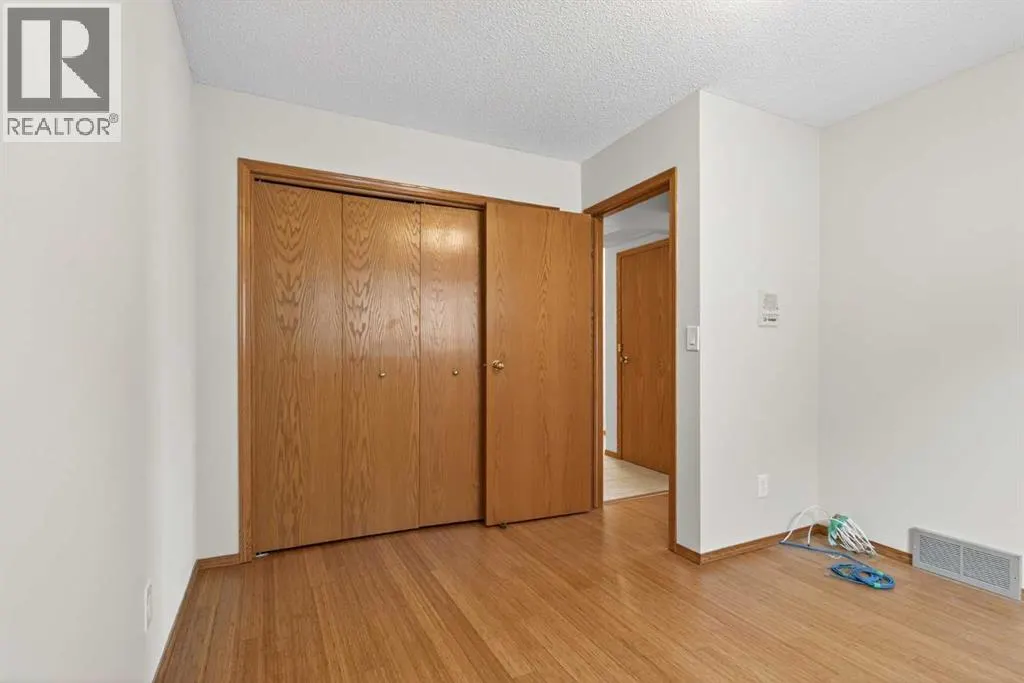 23 Edgepark Way NW
