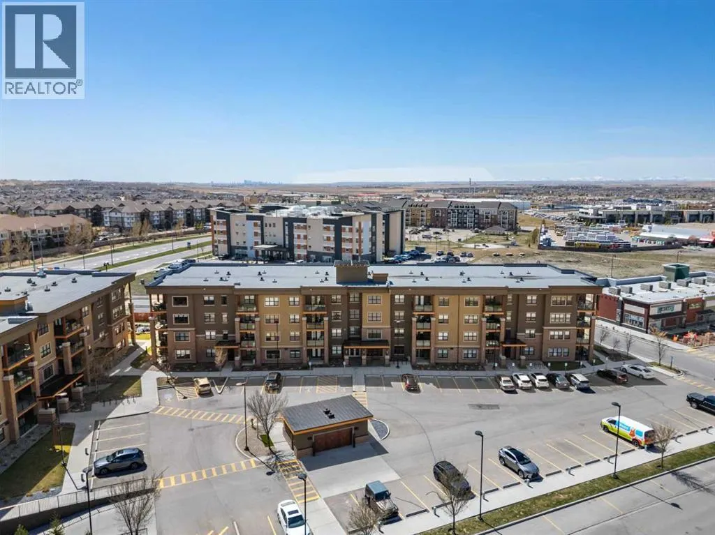 2105, 10 Market Boulevard SE