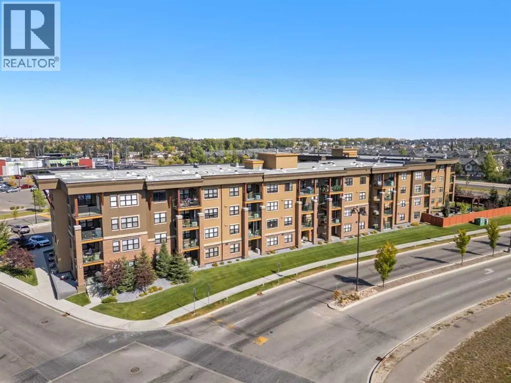 2105, 10 Market Boulevard SE
