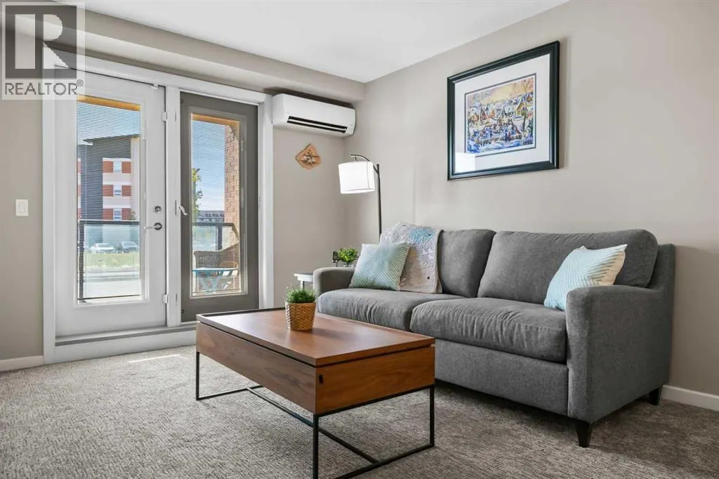 2105, 10 Market Boulevard SE