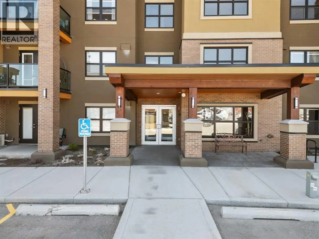 2105, 10 Market Boulevard SE