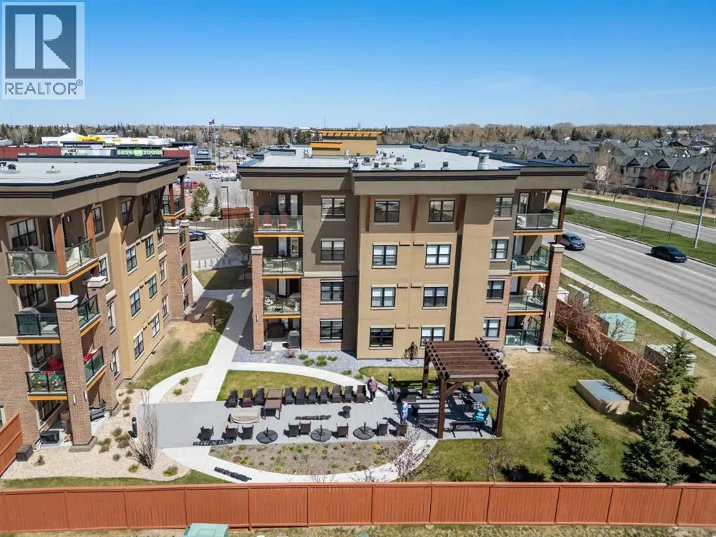 2105, 10 Market Boulevard SE