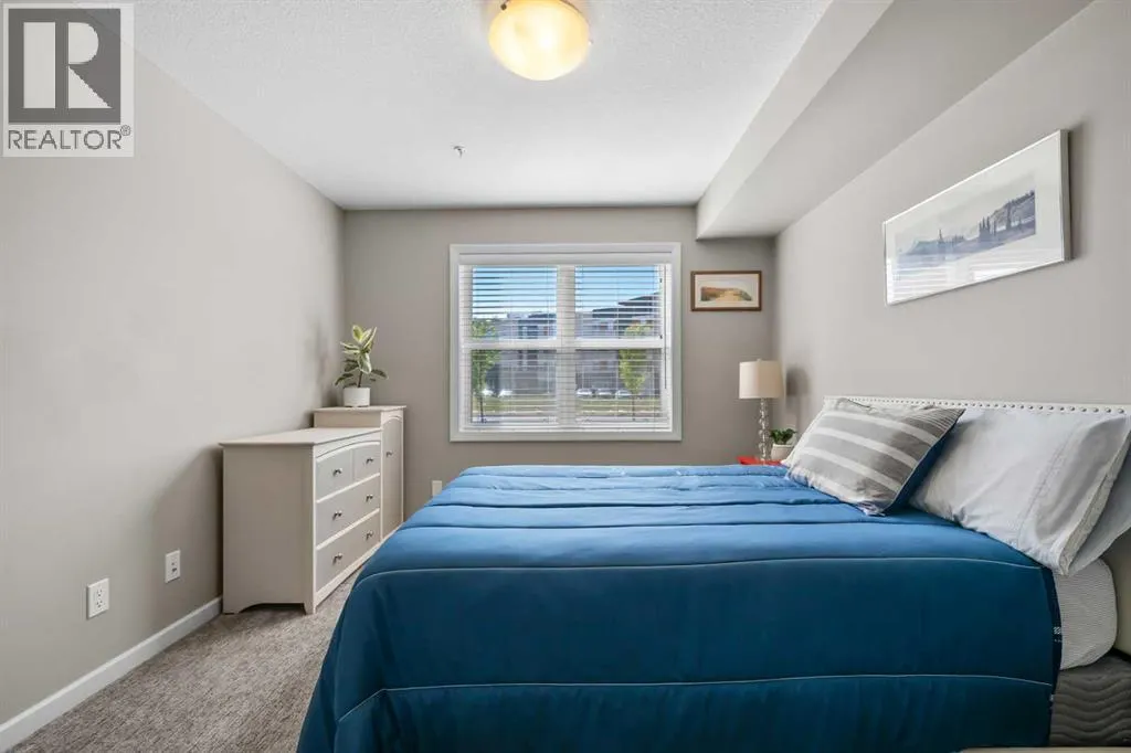 2105, 10 Market Boulevard SE