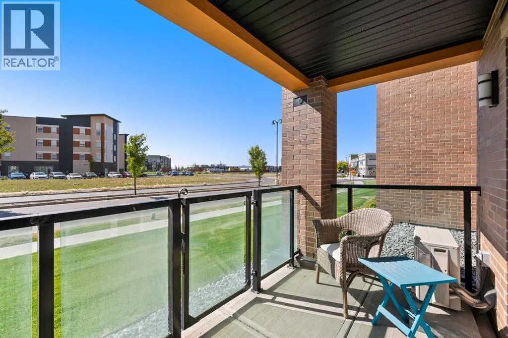 2105, 10 Market Boulevard SE