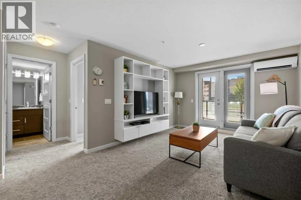2105, 10 Market Boulevard SE