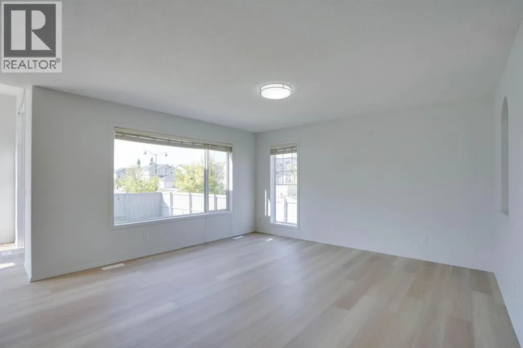 382 Brightonstone Green  SE