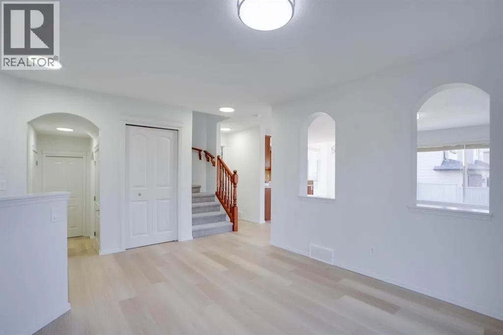382 Brightonstone Green  SE