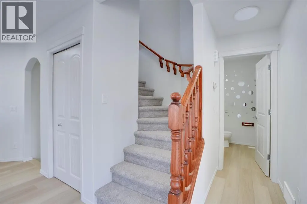 382 Brightonstone Green  SE