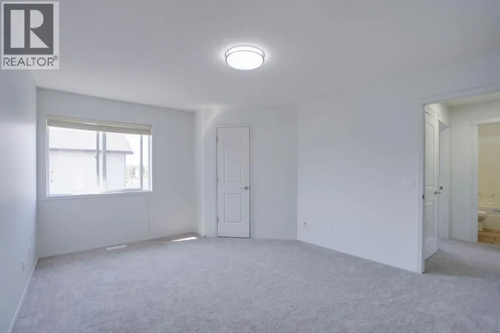 382 Brightonstone Green  SE