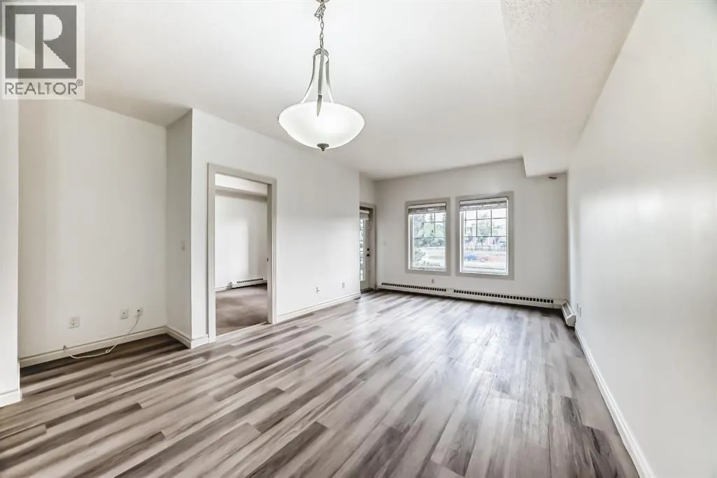120, 60 Royal Oak Plaza NW