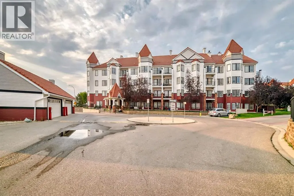 120, 60 Royal Oak Plaza NW