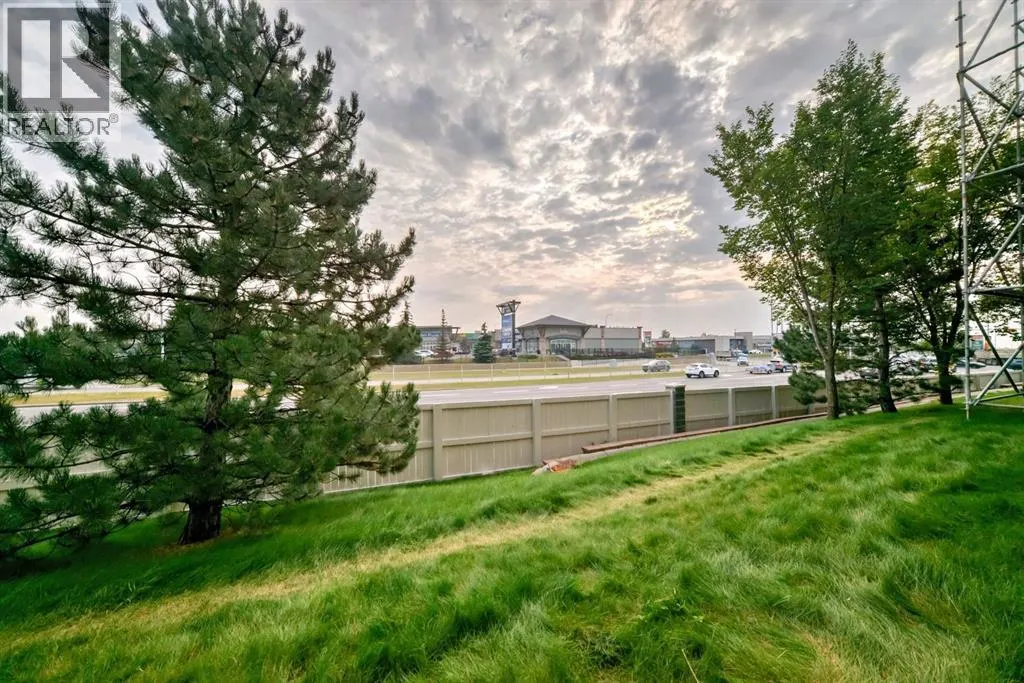 120, 60 Royal Oak Plaza NW