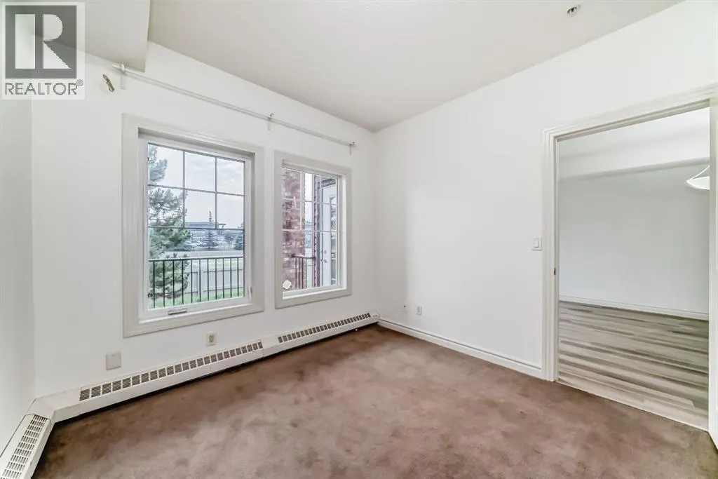 120, 60 Royal Oak Plaza NW