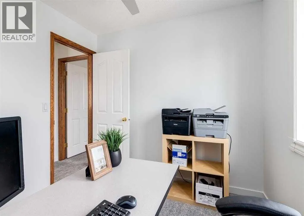 121 Cramond Close SE