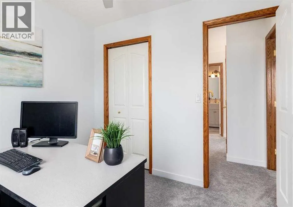 121 Cramond Close SE