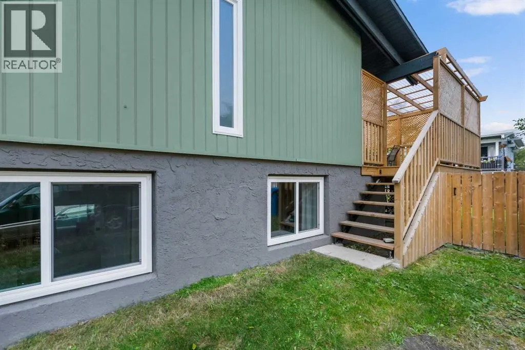 615 Sabrina Road SW
