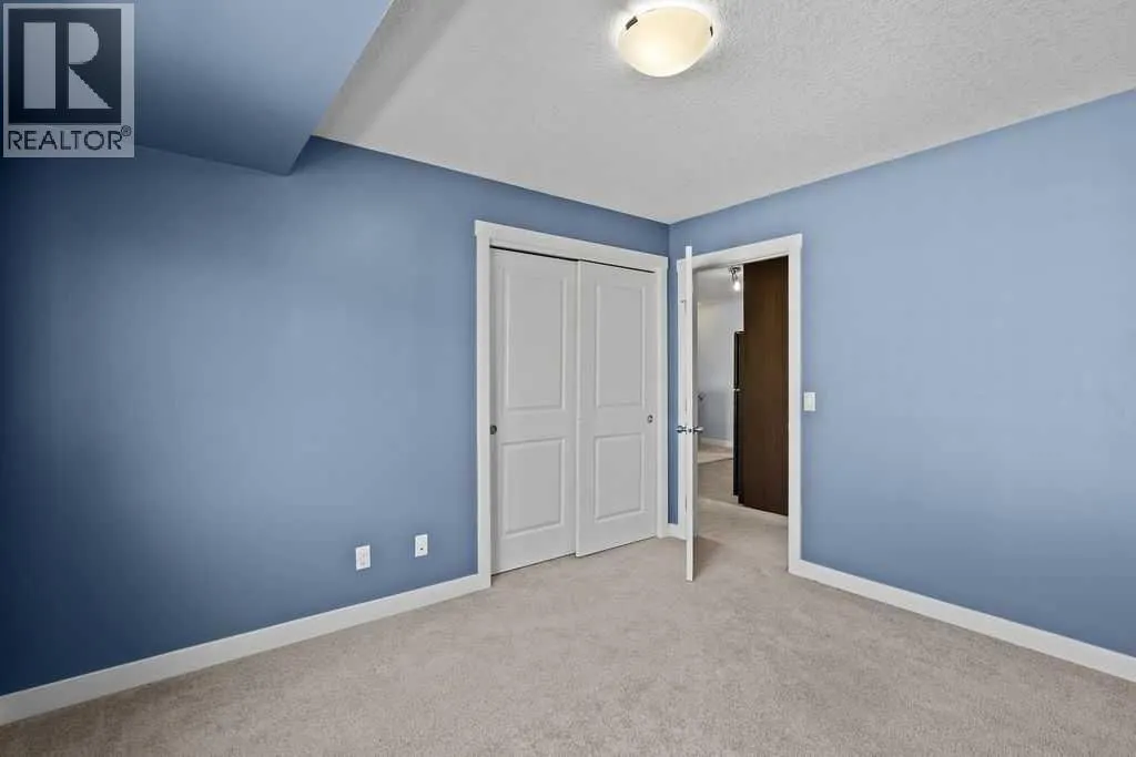 195, 300 Marina Drive