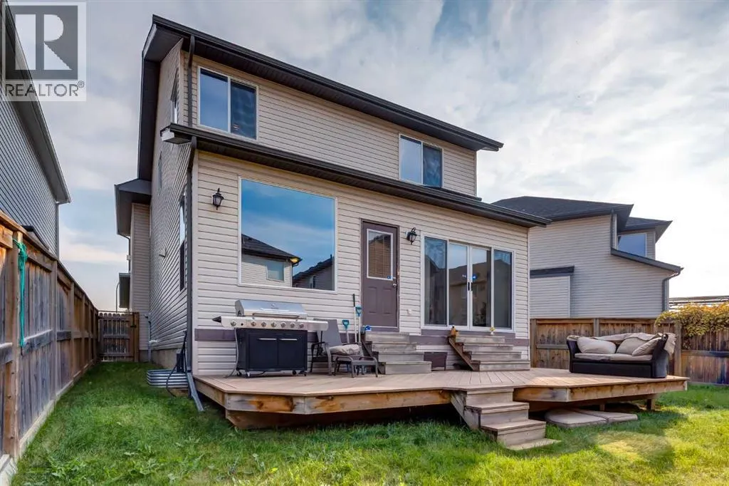 82 Everglen Crescent SW