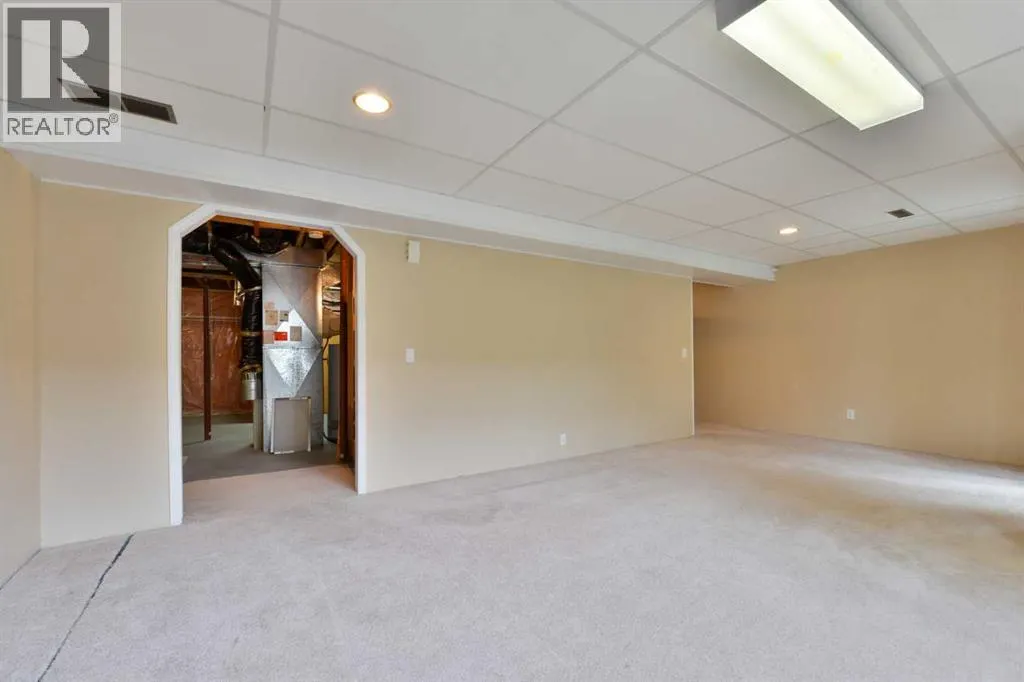 155 Macewan Ridge Villas NW