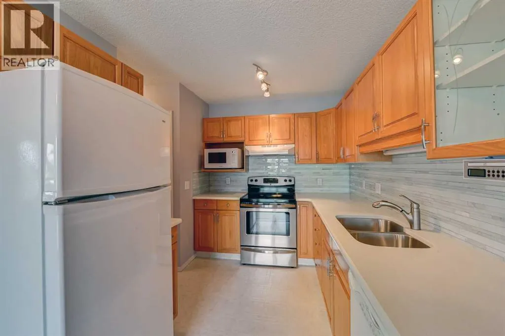 155 Macewan Ridge Villas NW