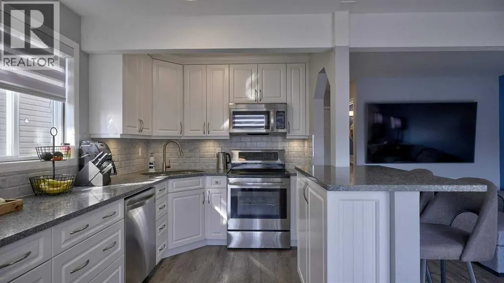 9, 567 Edmonton Trail NE