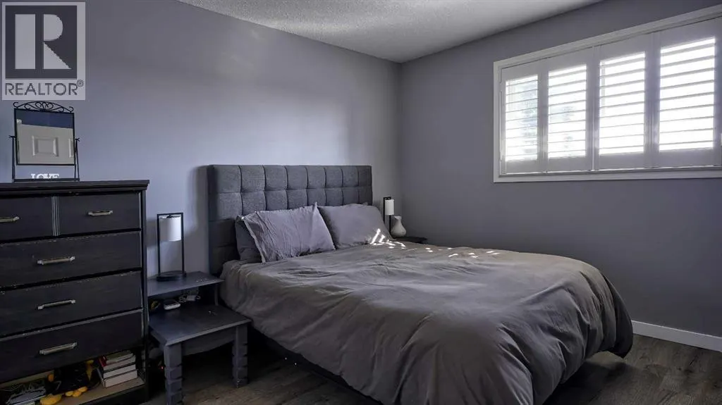 9, 567 Edmonton Trail NE