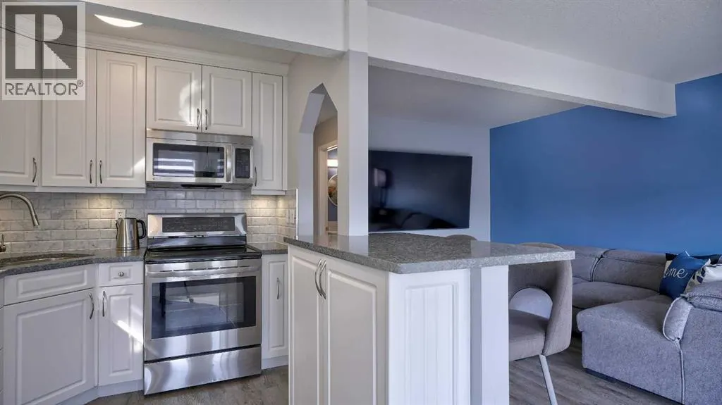 9, 567 Edmonton Trail NE