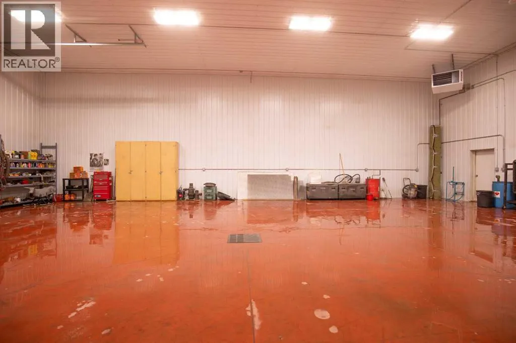 3021 Township Road 400