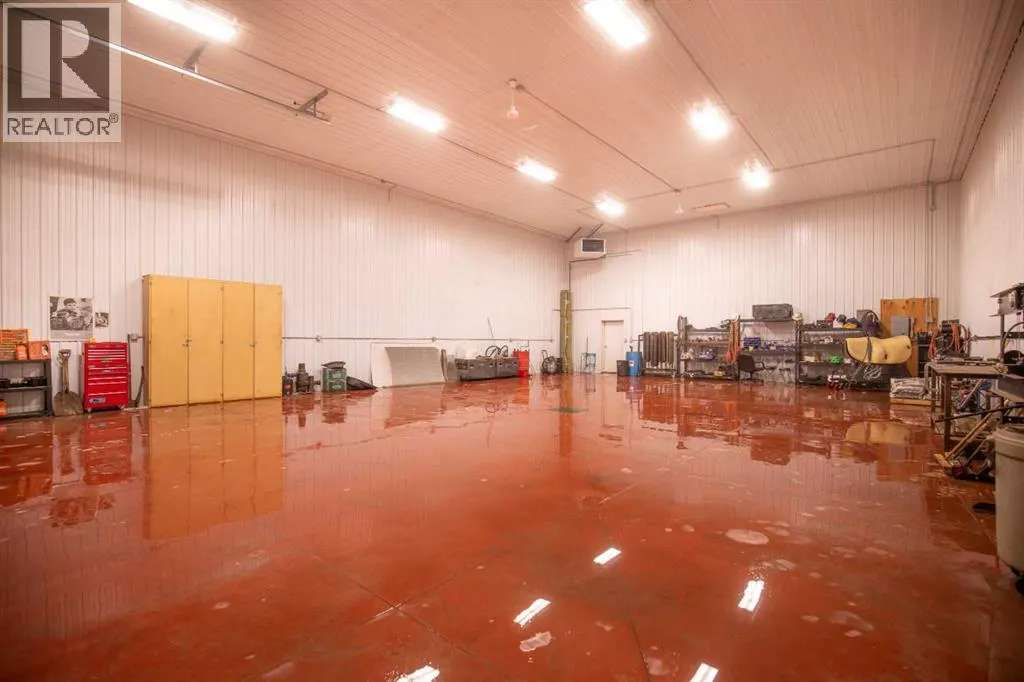 3021 Township Road 400