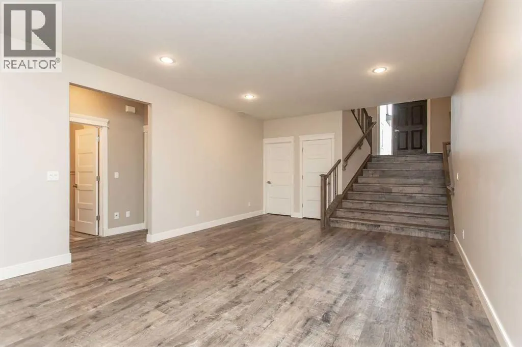 6 Garrison Place