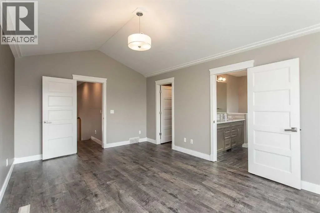 6 Garrison Place
