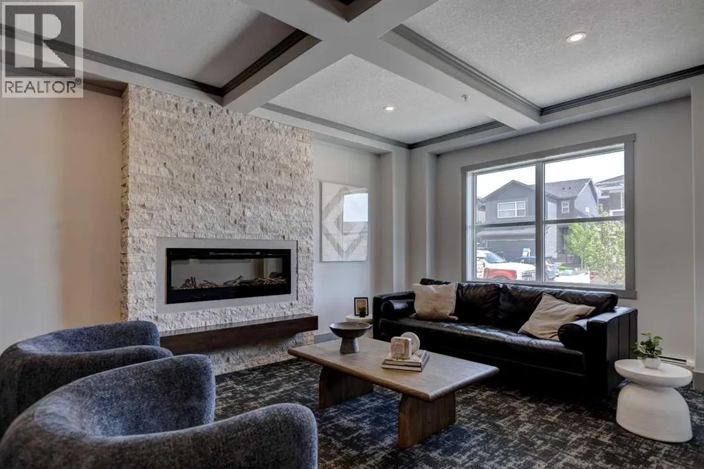 405, 125 Wolf Hollow Crescent SE