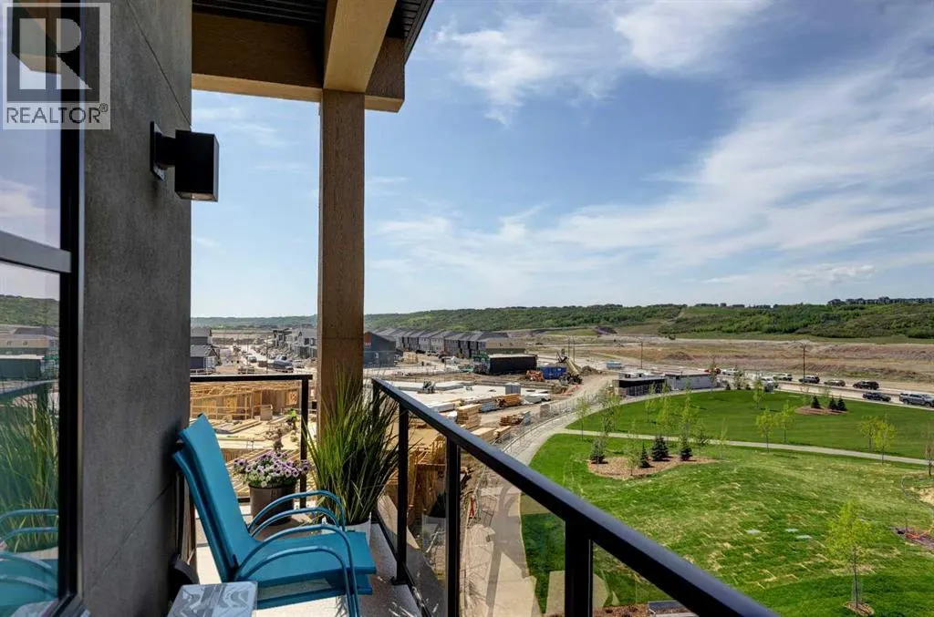 405, 125 Wolf Hollow Crescent SE
