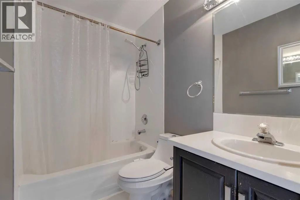 1374 Strathcona Drive SW